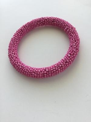 Pink beaded fashion bracelet