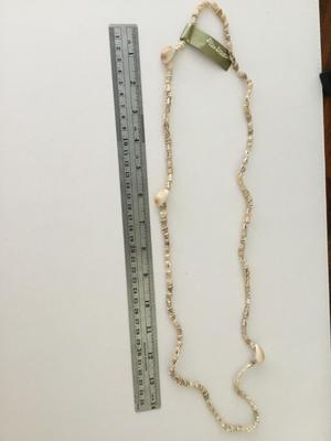 Hilo Hattie’s shell long necklace