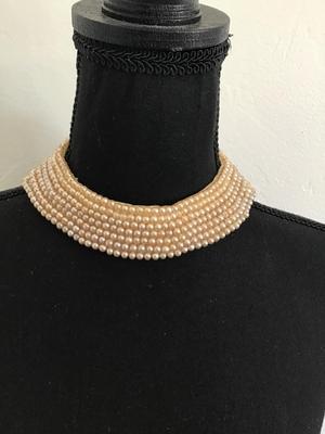 Vintage faux pearl collar Necklace