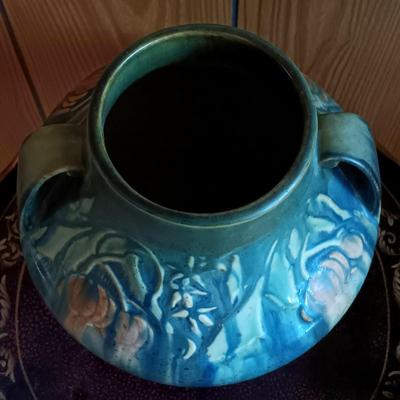 LOT 2: Roseville Pottery Baneda Green Vase w/ Metal-Legged Table