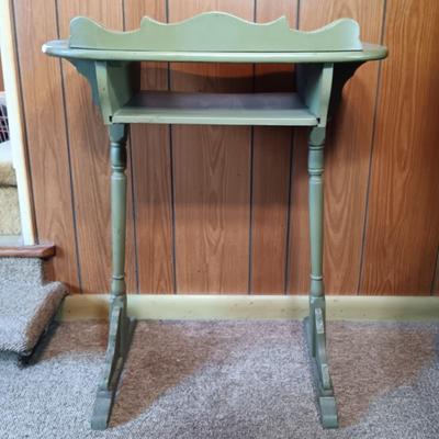LOT 3: Country-Style Cottage Desk and Chair