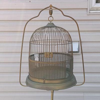 LOT 7: Vintage 5ft Metal Wire Bird Cage