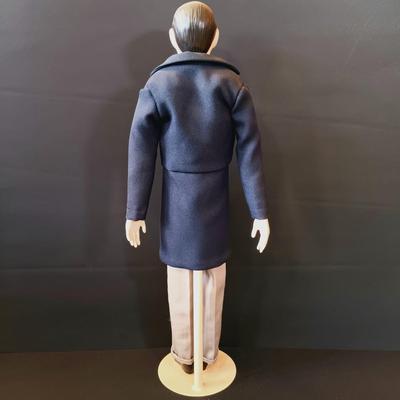 LOT 11: Franklin Mint Heirloom Gone with the Wind 19" and 12" Dolls