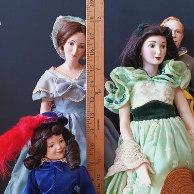 LOT 11: Franklin Mint Heirloom Gone with the Wind 19" and 12" Dolls