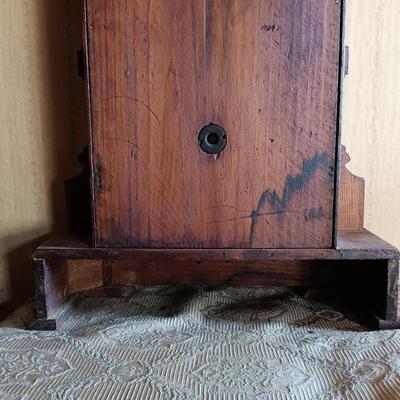 LOT 13: William L. Gilbert Clock Co. 'Calpe' Gingerbread Clock