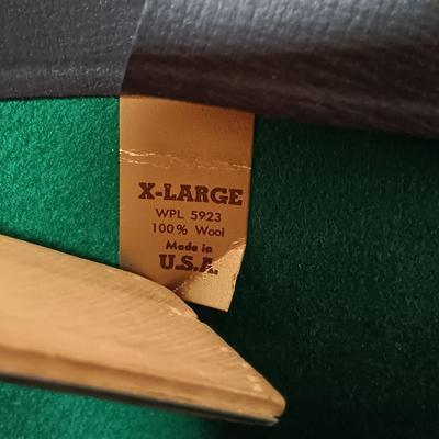 LOT 20: Vintage Green 100% Wool St. Patrick's Day Top Hat w/ Franklin Mint 'An Irish Blessing' Plate