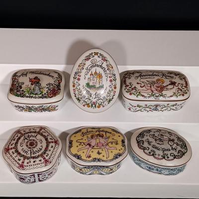 LOT 23: Franklin Mint 1984 Set of (6) 'World's Most Romantic Love Songs' Music Boxes