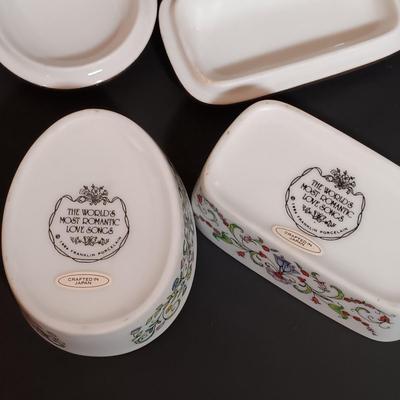 LOT 23: Franklin Mint 1984 Set of (6) 'World's Most Romantic Love Songs' Music Boxes