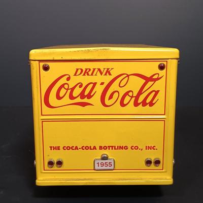 LOT 25: Danbury Mint Coca-Cola 1927 and 1966 Die-Cast Delivery Trucks
