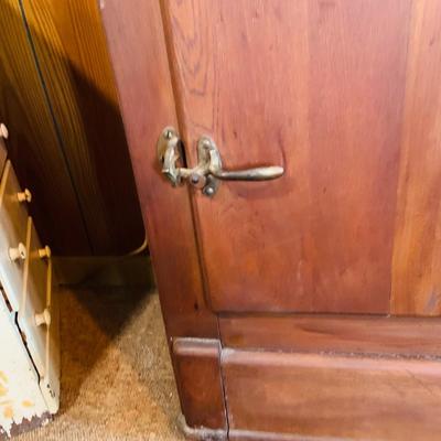 LOT 33: Antique/Early 20th Century Wood and Metal Icebox