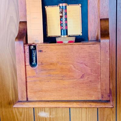 LOT 34: Antique Seth Thomas Time Recorder Clock -Time Card Machine
