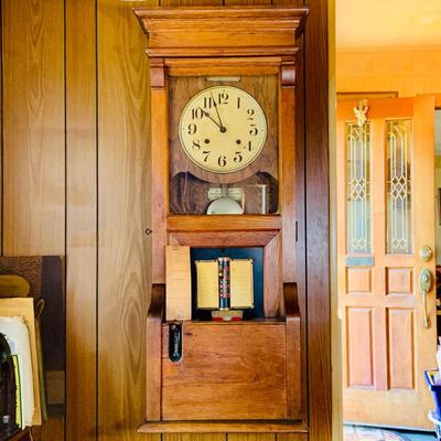 LOT 34: Antique Seth Thomas Time Recorder Clock -Time Card Machine