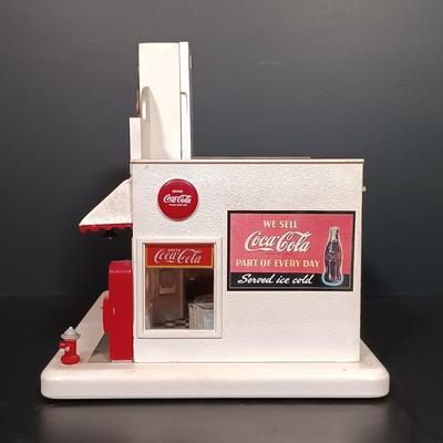 Canister. Danbury Mint Coca-Cola Soda Fountain Clock w/ Coca-Cola Bear Pickup Truck & 1931 Delivery Truck