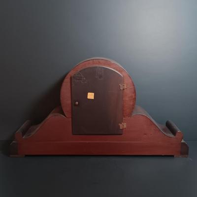 LOT 165: Sessions Wood Tambour Mantel Clock