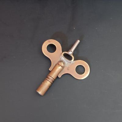 LOT 167: Bailey Banks & Biddle Co. Philadelphia Mantel Clock