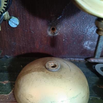 LOT 168: E. Ingraham 'Mascot' 8-Day Mantel Clock