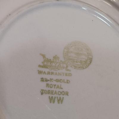 LOT 172: Royal Toreador China Collection