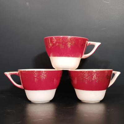 LOT 172: Royal Toreador China Collection
