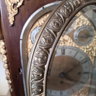 LOT 173: Antique Wood and Brass Bracket Clock