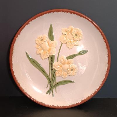 LOT 174: Stangl Pottery 'Water Lily' and 'Fruit' Plates w/ Signed and Numbered Mallony Ceramics Plate &...