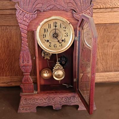 LOT 177: New Haven Clock Co. Mantel Clock
