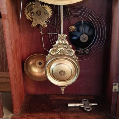 LOT 177: New Haven Clock Co. Mantel Clock