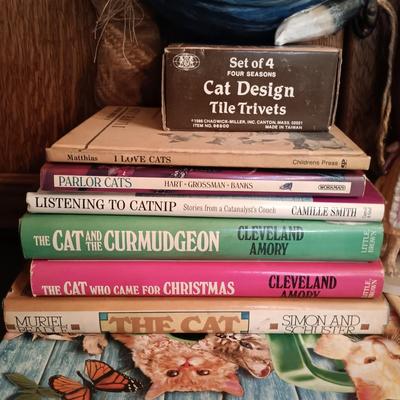 LOT 181: Large Collection of Cat-Themed Decor