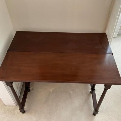 SR1164 Vintage Kittinger Colonial Williamsburg QueenAnne Style Flip Top Table
