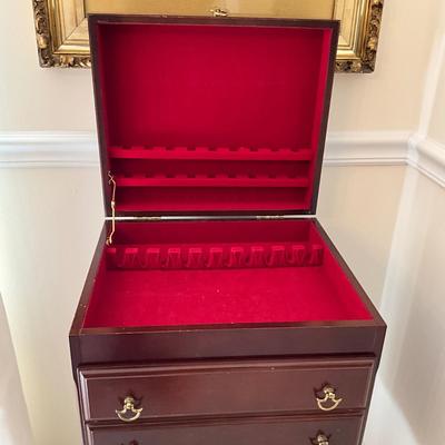 D1166 Mahogany Flatware Chest on Stand