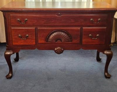 LOT 33L: Queen Anne Style Cedar Chest
