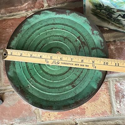 LOT 66F: Home Decor Lot - Vintage Tins and More