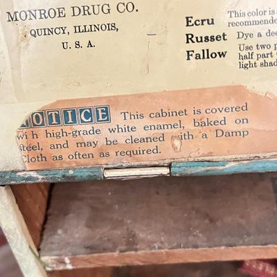 LOT 66F: Home Decor Lot - Vintage Tins and More