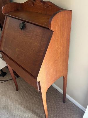 LOT 71F: Vintage / Antique Secretary Desk