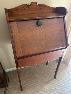 LOT 71F: Vintage / Antique Secretary Desk