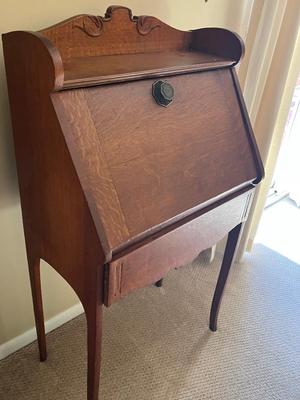 LOT 71F: Vintage / Antique Secretary Desk
