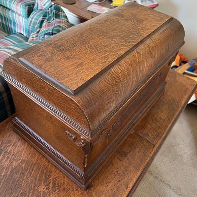 LOT 72F: Antique New Home Sewing Machine w/ Table and Cover