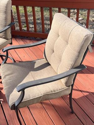 LOT 73P: Patio Table w/ 6 Chairs (2 Swivel), Cushions and Umbrella Stand