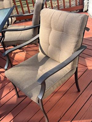 LOT 73P: Patio Table w/ 6 Chairs (2 Swivel), Cushions and Umbrella Stand