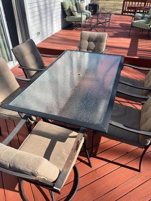LOT 73P: Patio Table w/ 6 Chairs (2 Swivel), Cushions and Umbrella Stand