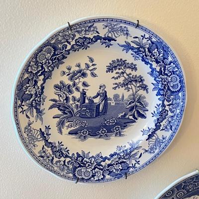 LOT 81D: Blue and White Pattern Decorative Wall Plates - Spode and More