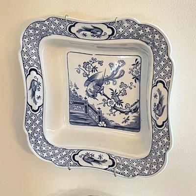 LOT 81D: Blue and White Pattern Decorative Wall Plates - Spode and More