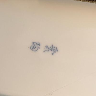 LOT 81D: Blue and White Pattern Decorative Wall Plates - Spode and More