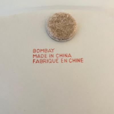 LOT 85D: Blue and White Patterned Soup Tureen, Platter and Ladle