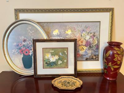 LOT 90D: Floral Themed Home Decor - Wall Hangings, Vase and More