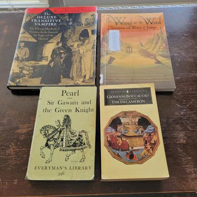 Vintage Fantasy Books (LR-EL)