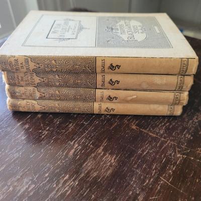 Harper's Black and White Series Books (LR-EL)