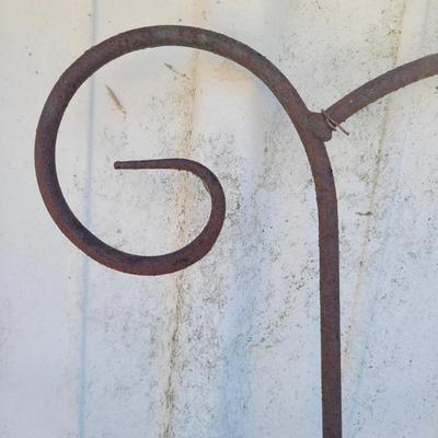 Three Metal Trellises (Y-EL)