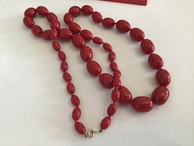 Trafari Red Lucite Beaded Necklace. Excellent