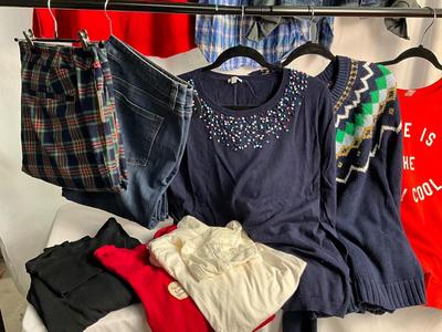 Lot E 346 Nice is The New Cool Top Lot (XL)