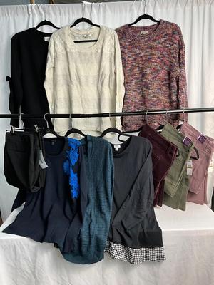 Lot E 347 Women’s Coordinating Outfits Lot (XL/16)